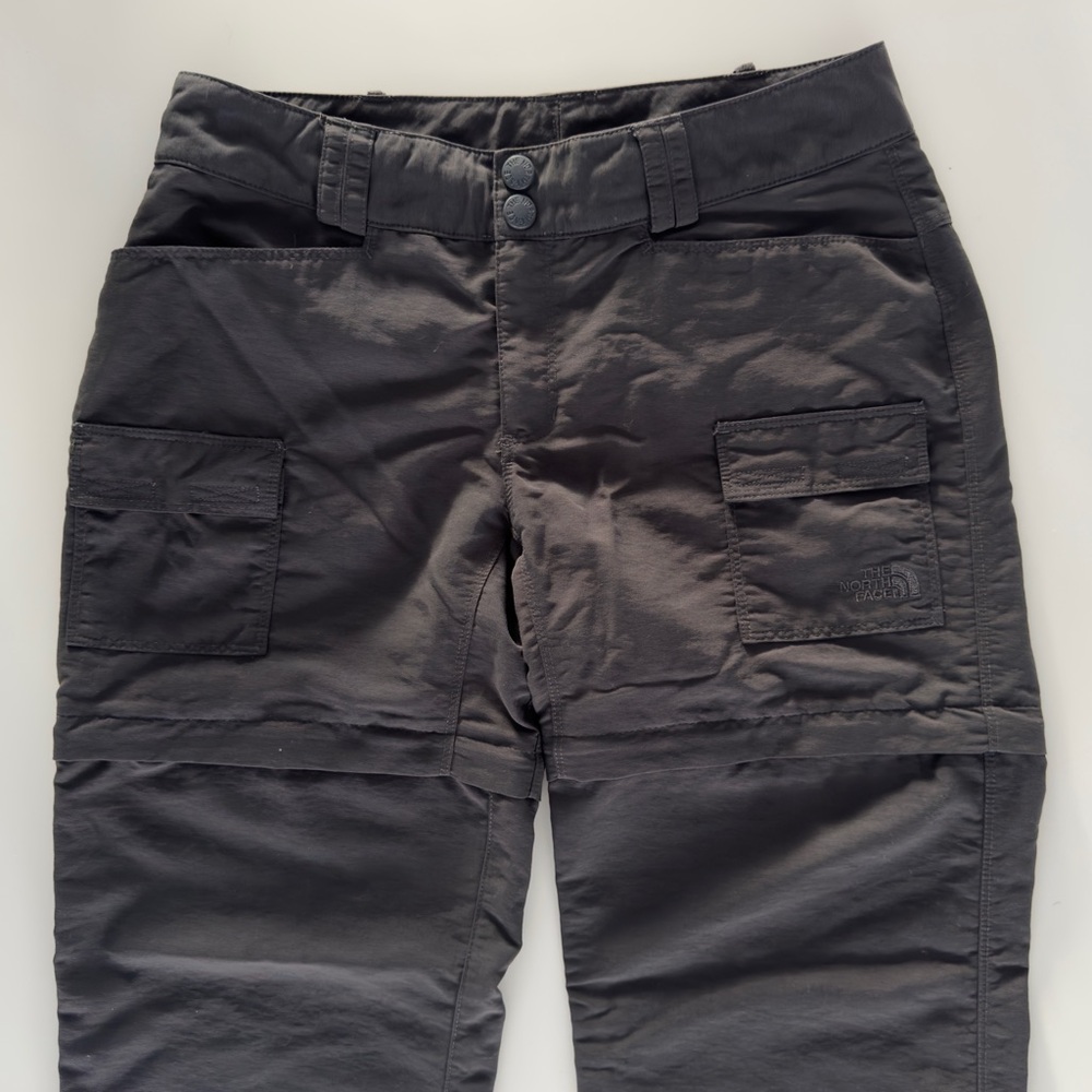 The North Face Woman Cargo Convertible Hiking Pants